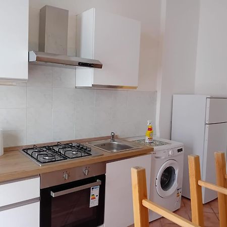 Love House - Apartment On The Beach Pescara Exteriör bild