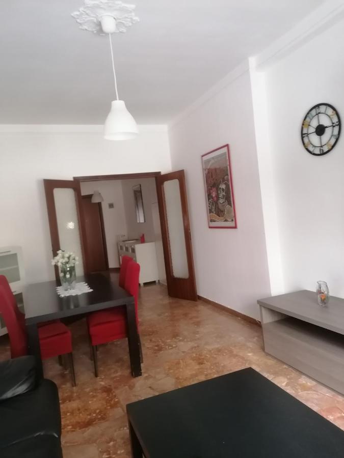 Love House - Apartment On The Beach Pescara Exteriör bild